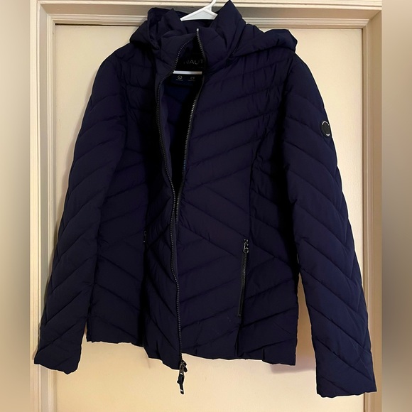 Nautica Jackets & Blazers - EUC women’s Nautica navy blue puffer coat   Only worn a few times.